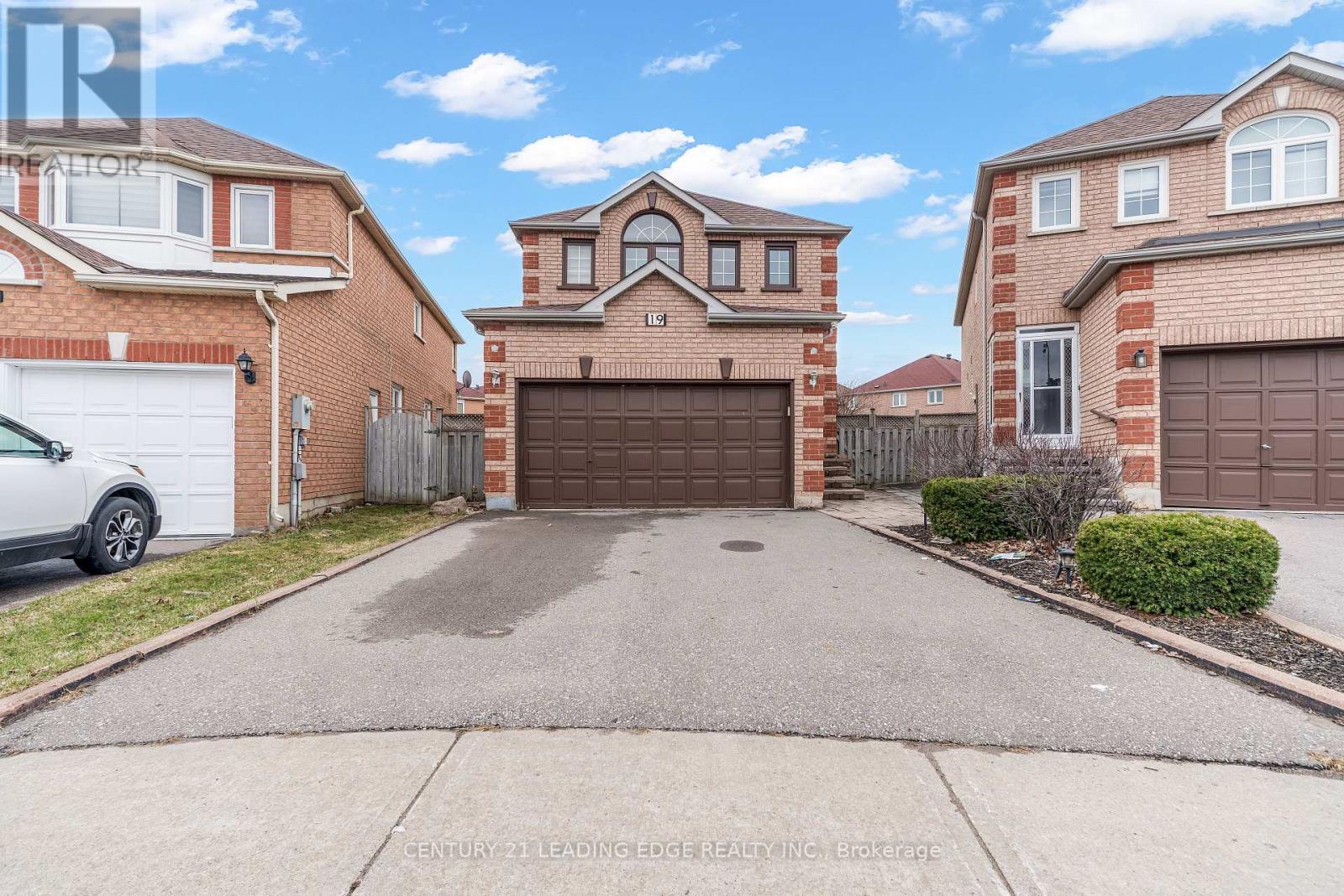 19 CONNERY CRESCENT, Markham, Ontario