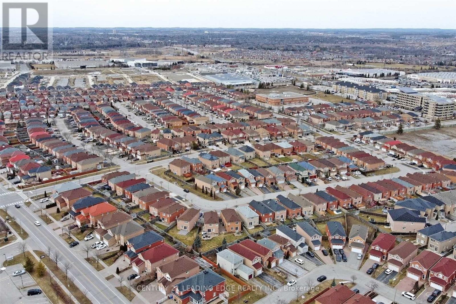 19 Connery Crescent, Markham, Ontario L3S 4E5 - Photo 4 - N12996188