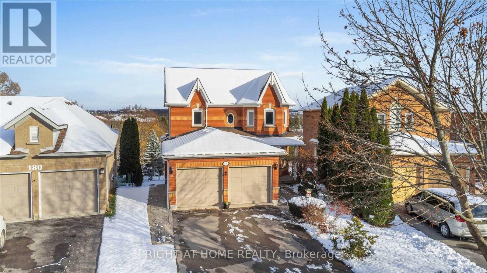 176 FOXTAIL RIDGE, Newmarket, Ontario