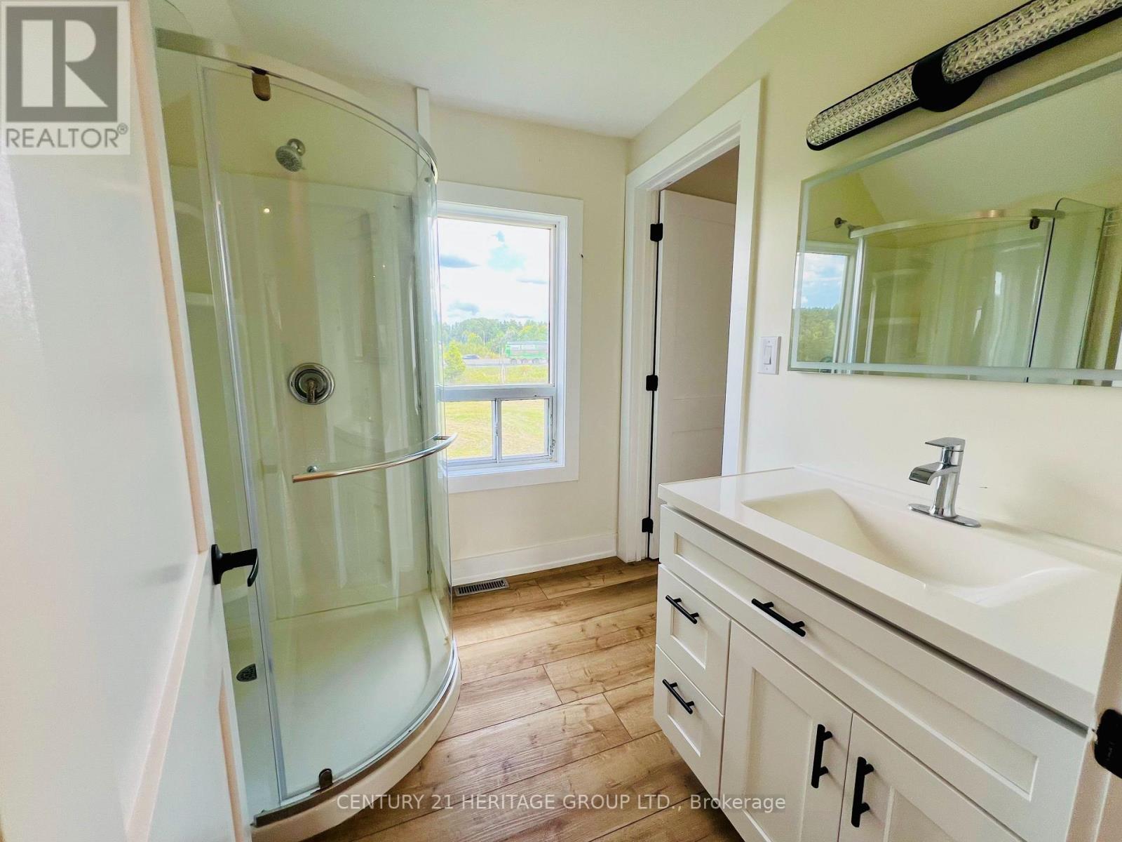 3526 Line 13 Line, Bradford West Gwillimbury, Ontario  L0L 1L0 - Photo 17 - N12996226