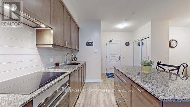208 - 9085 Jane Street, Vaughan, Ontario  L4K 0L8 - Photo 12 - N12996234
