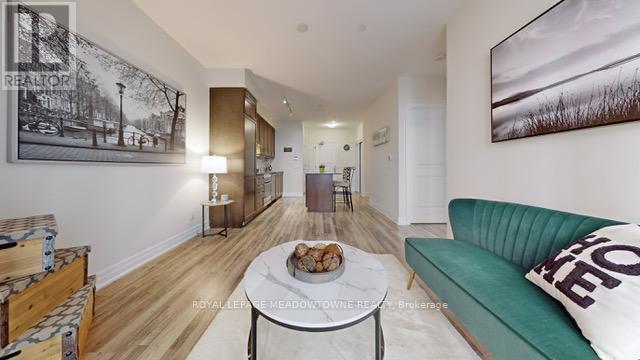 208 - 9085 Jane Street, Vaughan, Ontario  L4K 0L8 - Photo 7 - N12996234