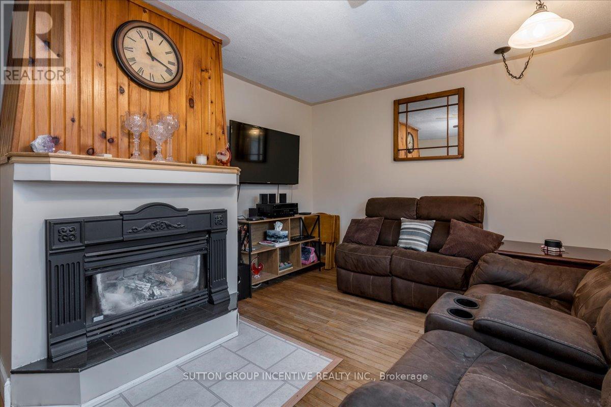 8993 5th Line, Essa, Ontario  L3W 0C7 - Photo 4 - N12996286