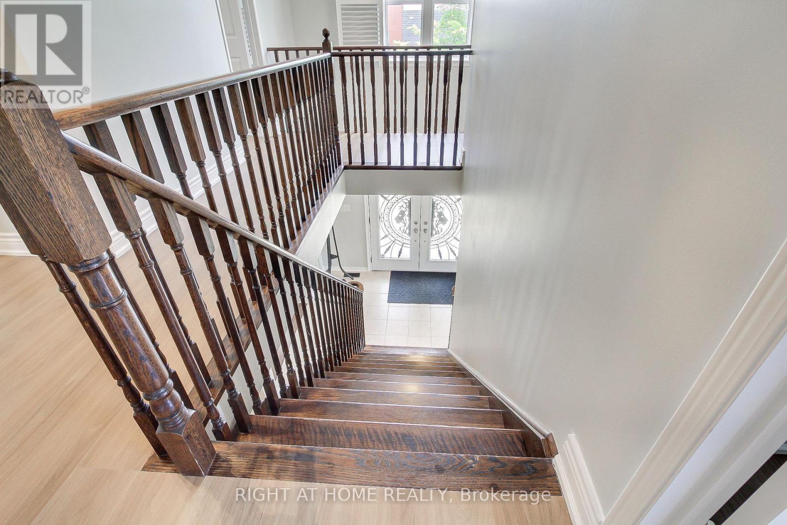 468 Langford Boulevard, Bradford West Gwillimbury (Bradford), Ontario  L3Z 0K8 - Photo 25 - N12996314