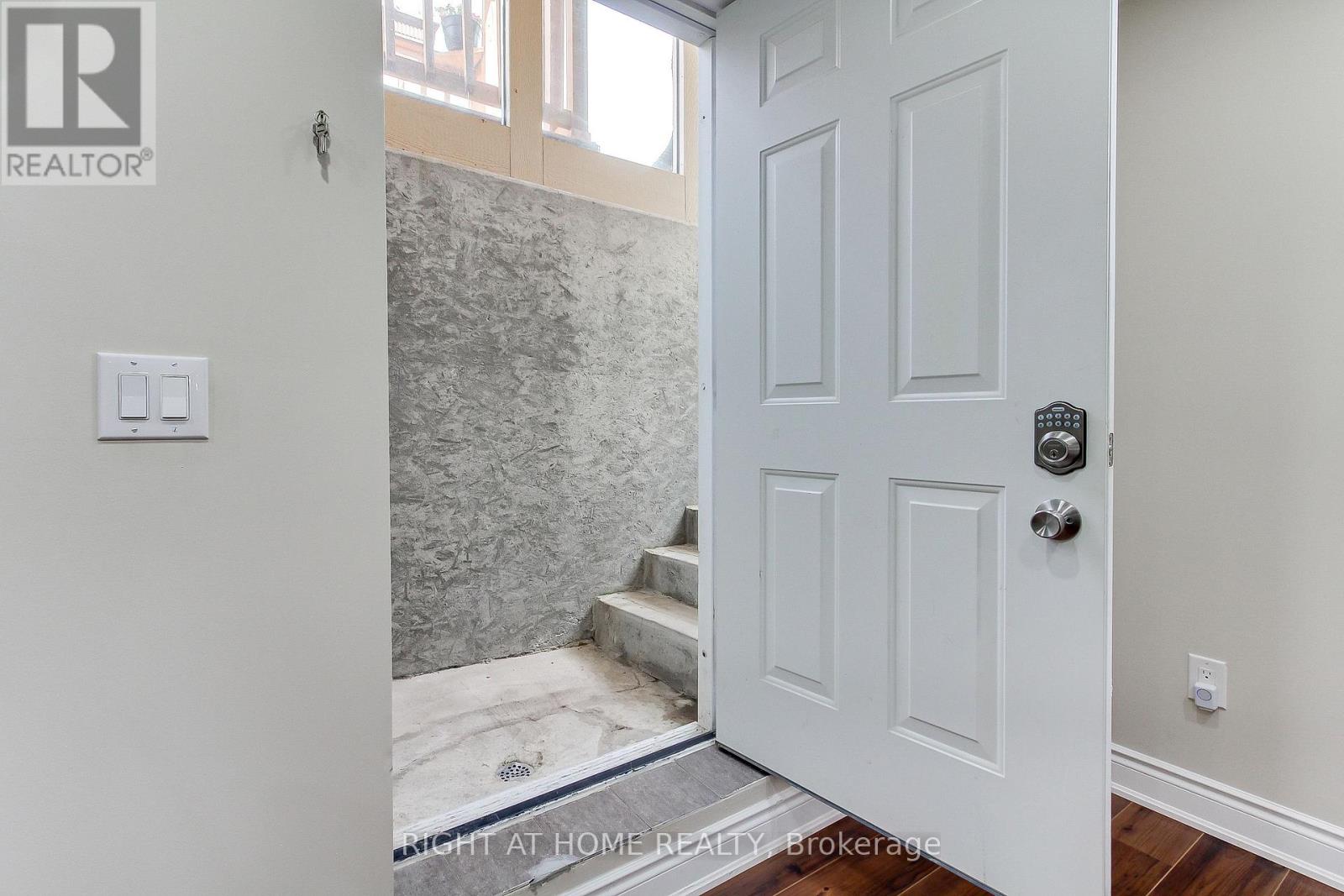 468 Langford Boulevard, Bradford West Gwillimbury (Bradford), Ontario  L3Z 0K8 - Photo 45 - N12996314