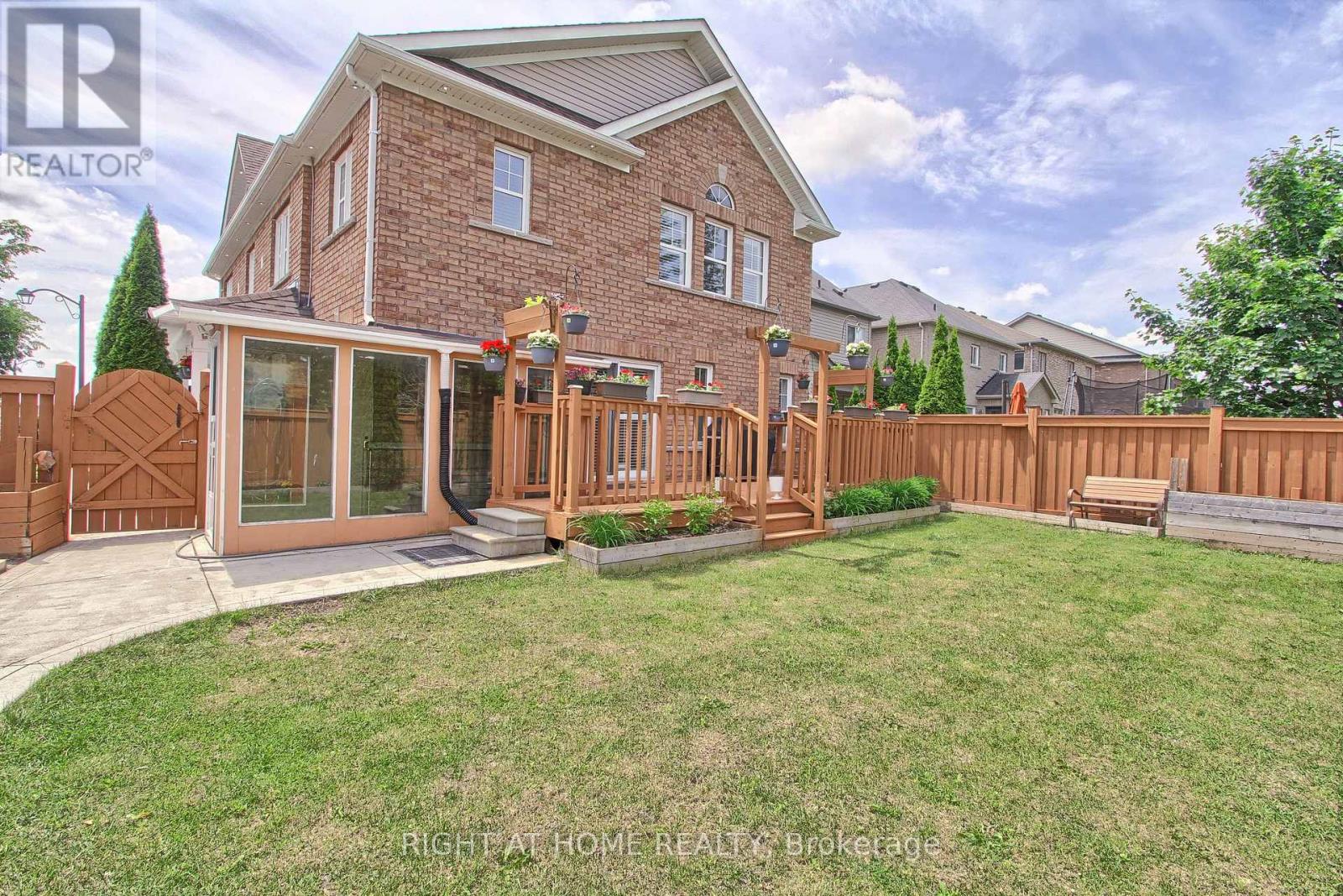 468 Langford Boulevard, Bradford West Gwillimbury (Bradford), Ontario  L3Z 0K8 - Photo 46 - N12996314