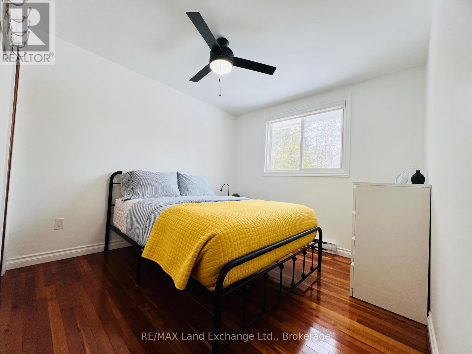 819 Wilson Avenue, Huron-Kinloss, Ontario  N2Z 2X3 - Photo 15 - X12858214