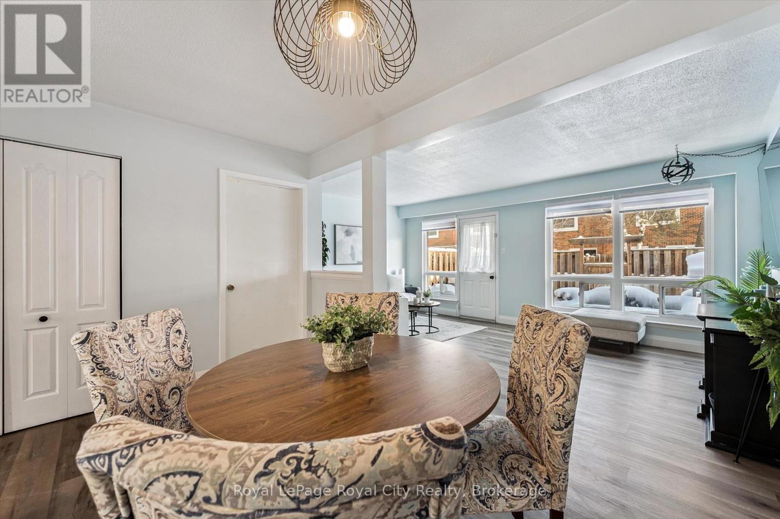 30 - 121 Bagot Street, Guelph, Ontario  N1H 5T8 - Photo 11 - X12975072