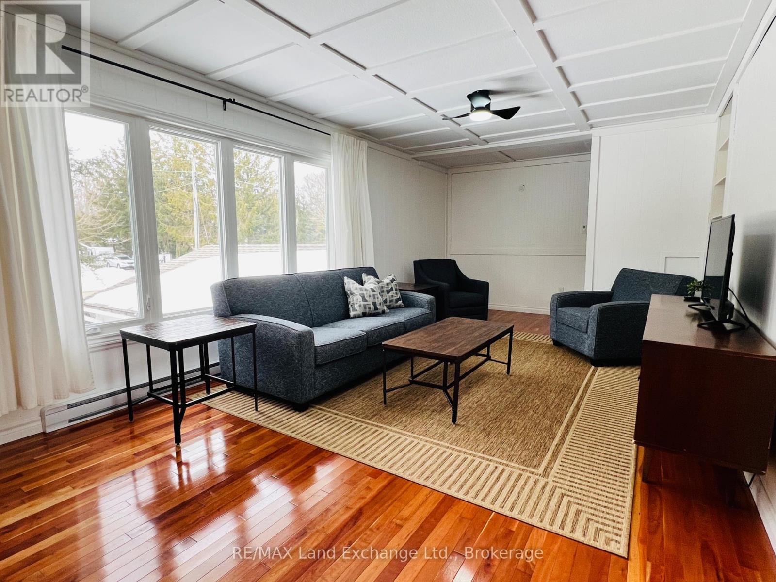 819 Wilson Avenue, Huron-Kinloss, Ontario  N2Z 2X3 - Photo 8 - X12858214