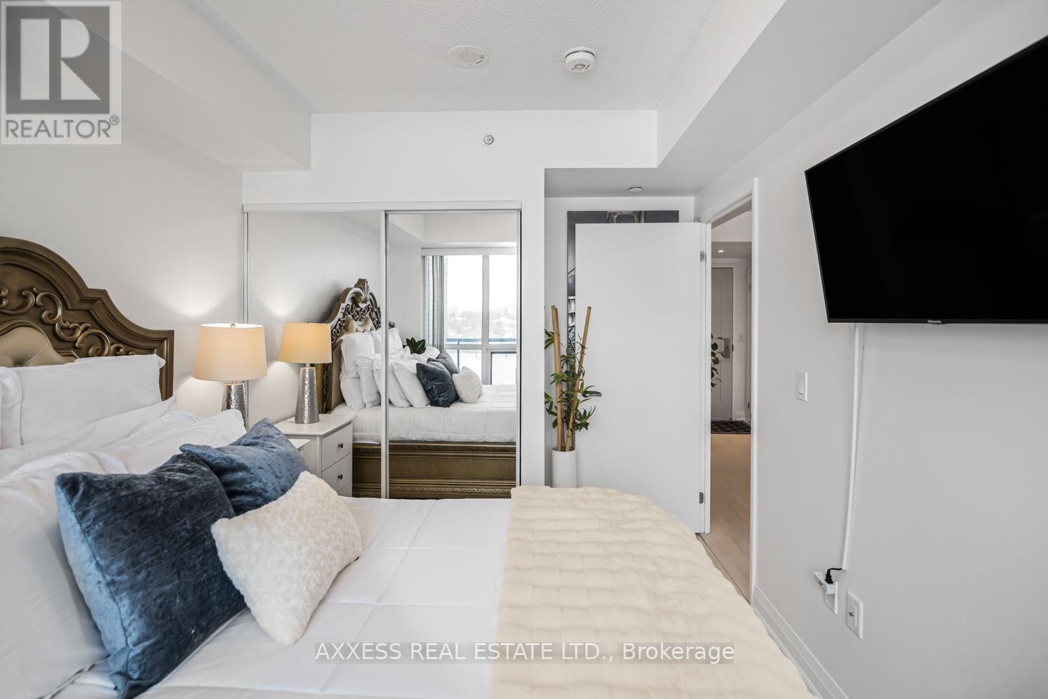 619 - 10 Gibbs Road, Toronto, Ontario  M9B 0E2 - Photo 17 - W12994186