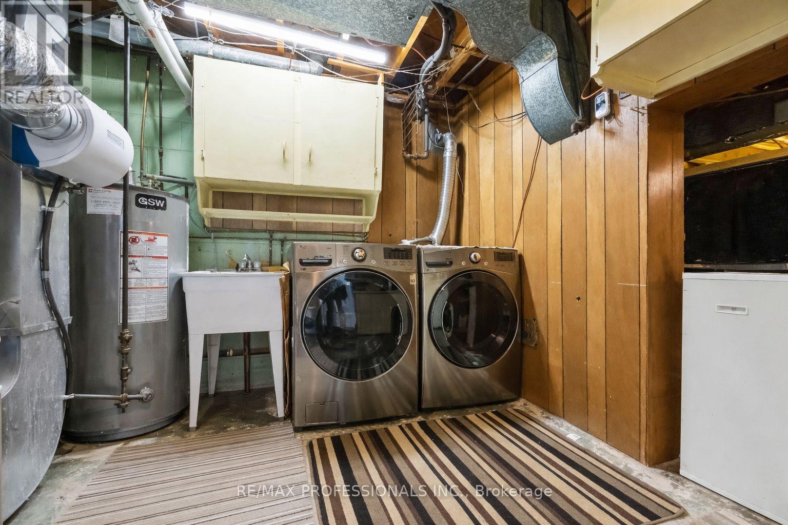 14 Dashwood Crescent, Toronto, Ontario  M9V 2N8 - Photo 20 - W12995082