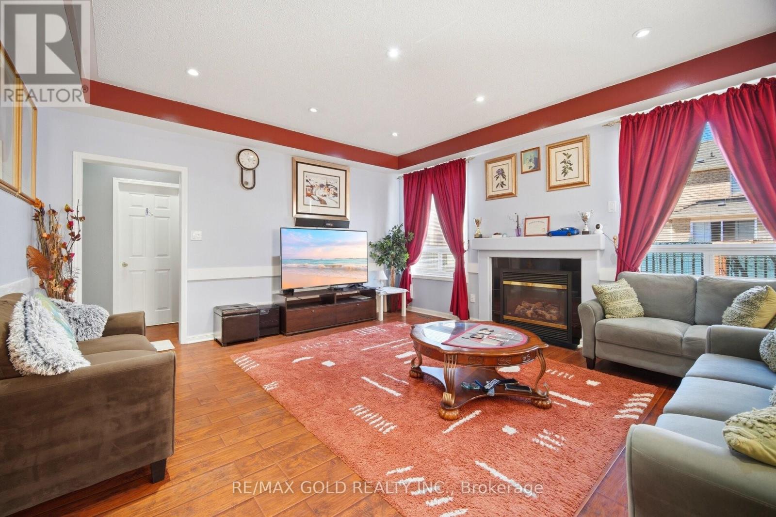 28 Latania Boulevard, Brampton, Ontario  L6P 1S9 - Photo 13 - W12995988