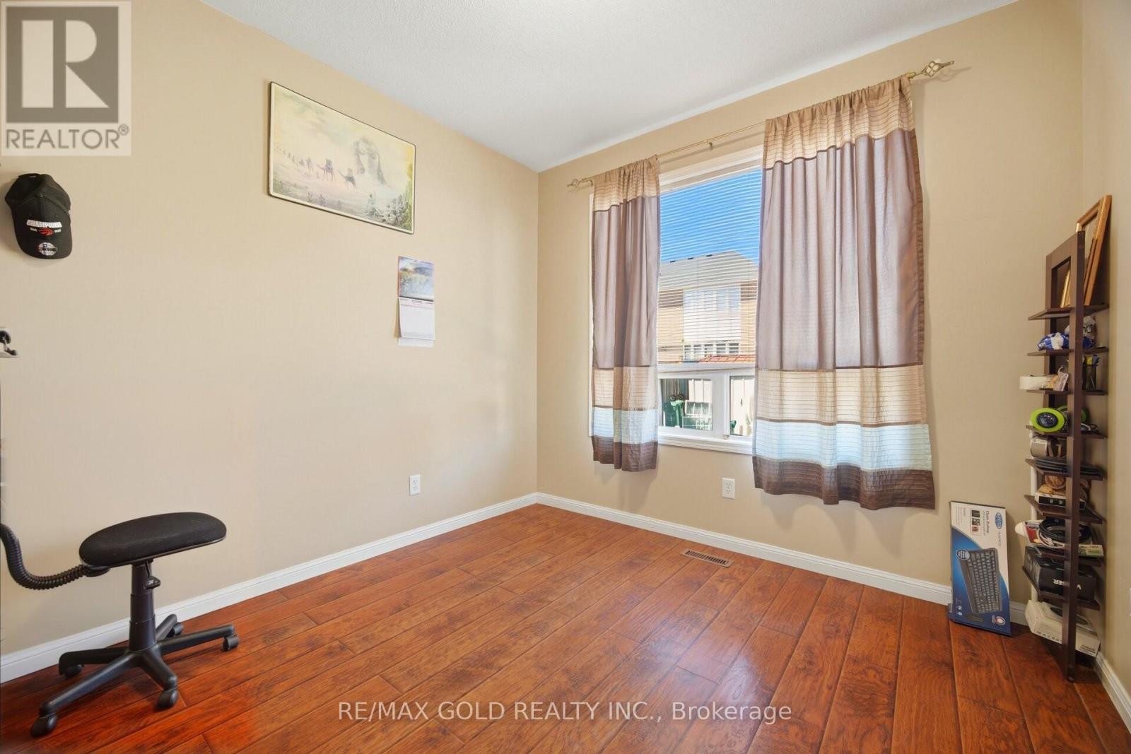 28 Latania Boulevard, Brampton, Ontario  L6P 1S9 - Photo 14 - W12995988