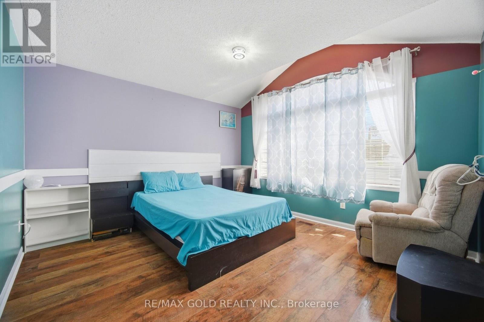 28 Latania Boulevard, Brampton, Ontario  L6P 1S9 - Photo 19 - W12995988