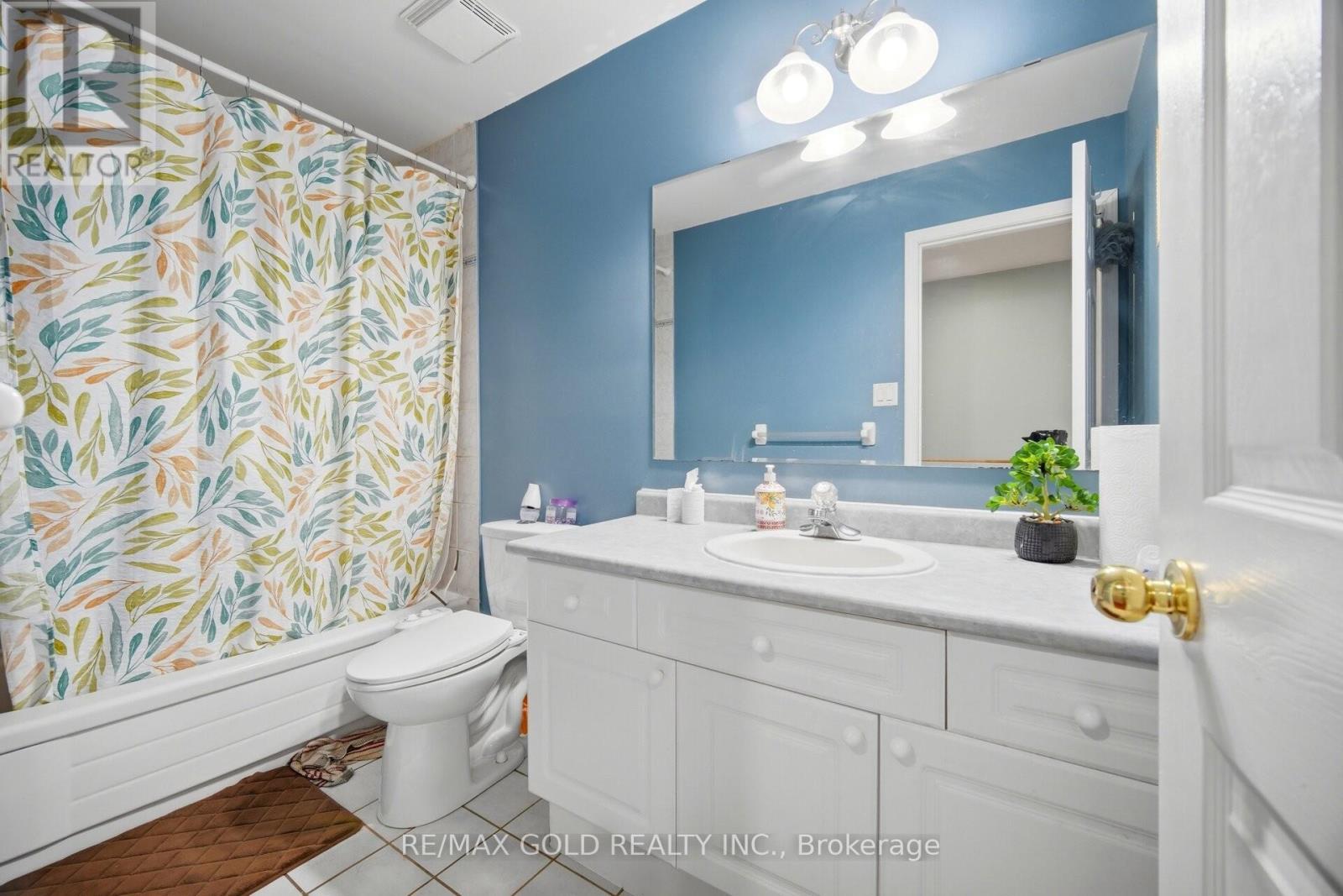 28 Latania Boulevard, Brampton, Ontario  L6P 1S9 - Photo 22 - W12995988