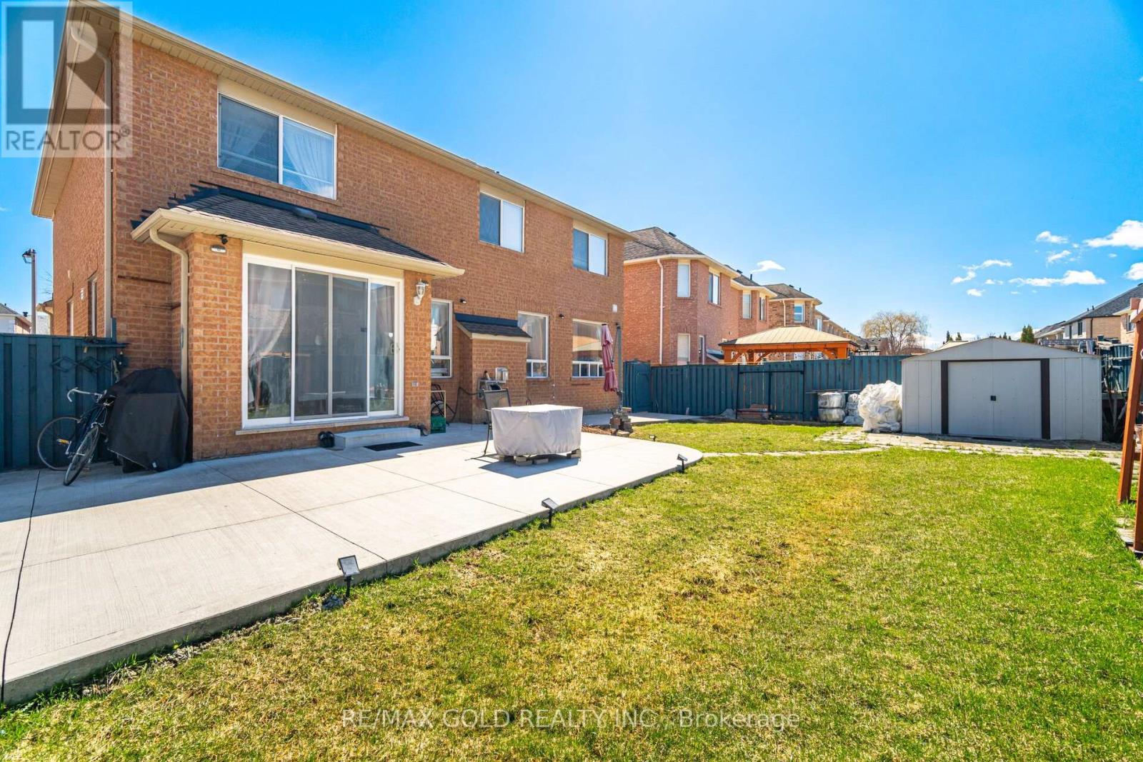 28 Latania Boulevard, Brampton, Ontario  L6P 1S9 - Photo 33 - W12995988