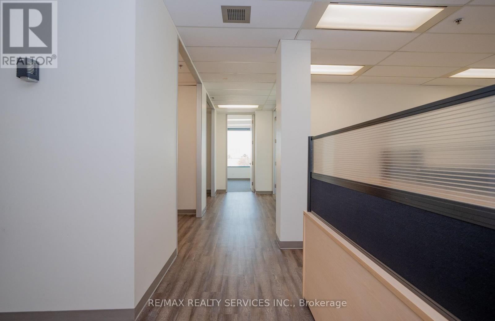 200 - B - 989 Derry Road, Mississauga, Ontario  L5T 2J8 - Photo 11 - W12996084