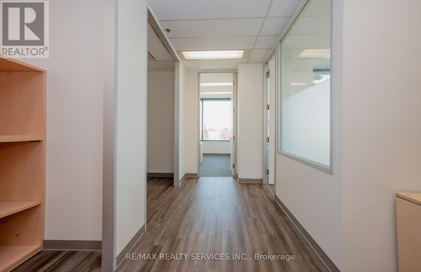 200 - B - 989 Derry Road, Mississauga, Ontario  L5T 2J8 - Photo 12 - W12996084