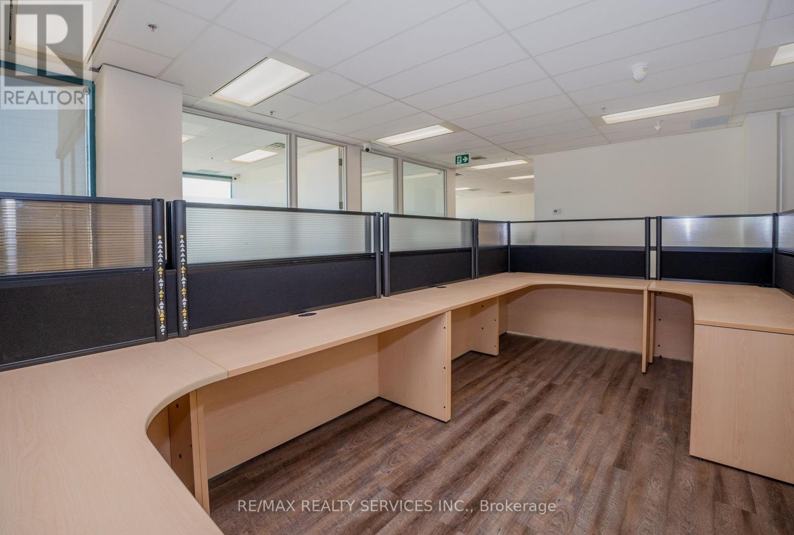 200 - B - 989 Derry Road, Mississauga, Ontario  L5T 2J8 - Photo 15 - W12996084