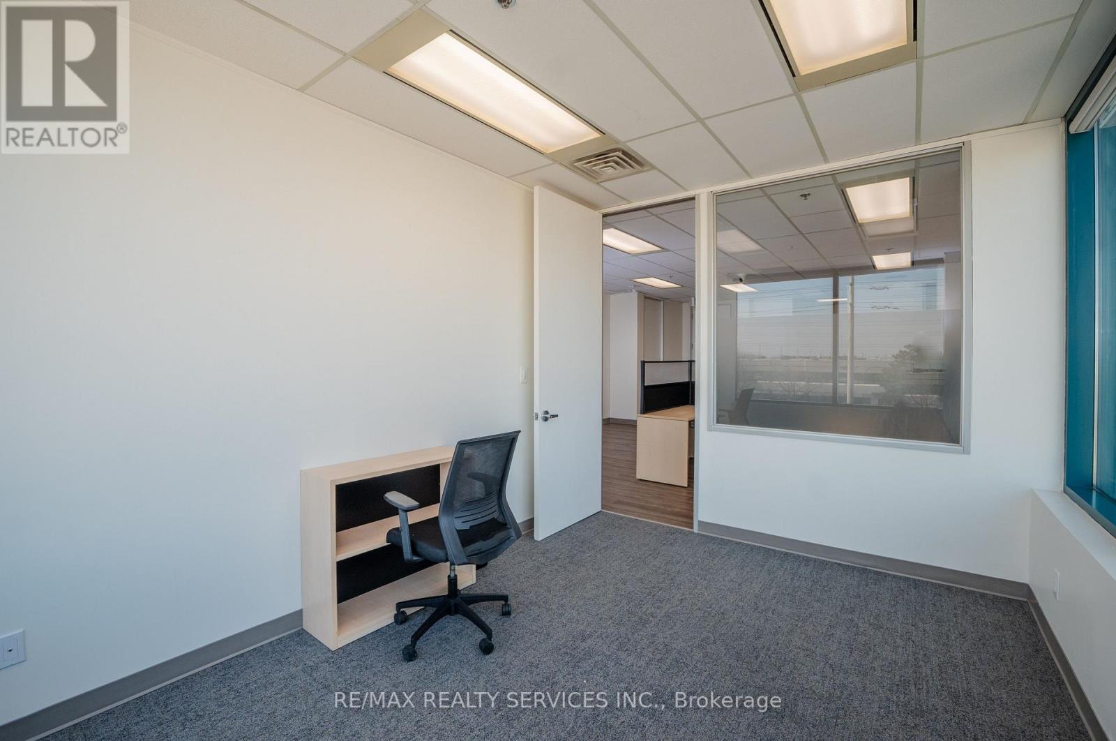 200 - B - 989 Derry Road, Mississauga, Ontario  L5T 2J8 - Photo 20 - W12996084