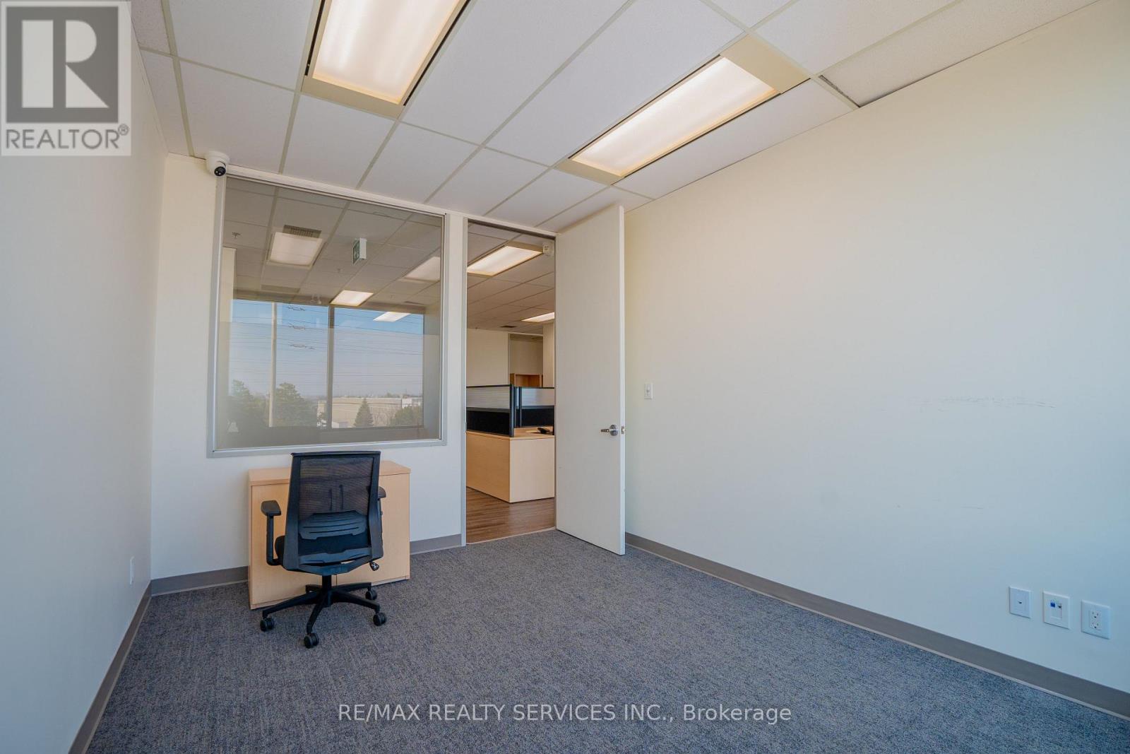 200 - B - 989 Derry Road, Mississauga, Ontario  L5T 2J8 - Photo 26 - W12996084