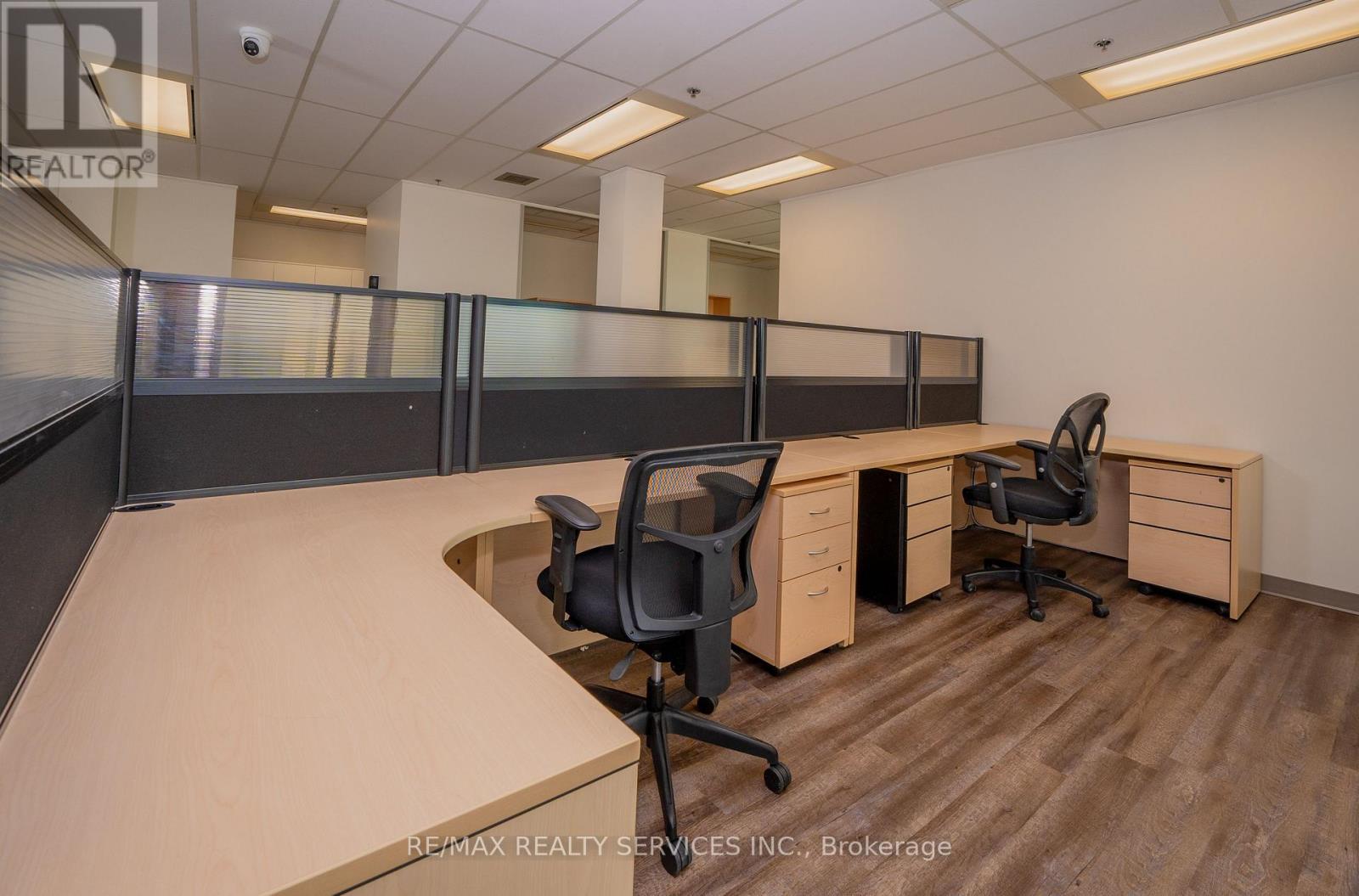 200 - B - 989 Derry Road, Mississauga, Ontario  L5T 2J8 - Photo 28 - W12996084