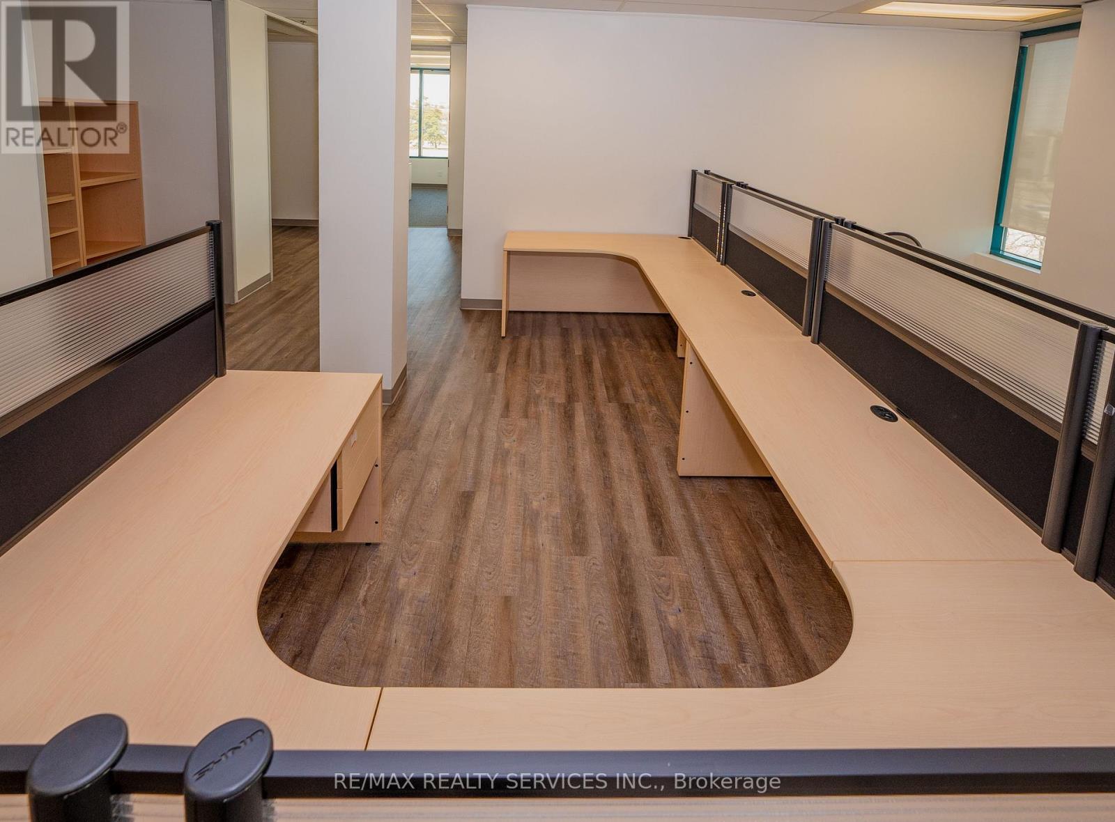 200 - B - 989 Derry Road, Mississauga, Ontario  L5T 2J8 - Photo 31 - W12996084