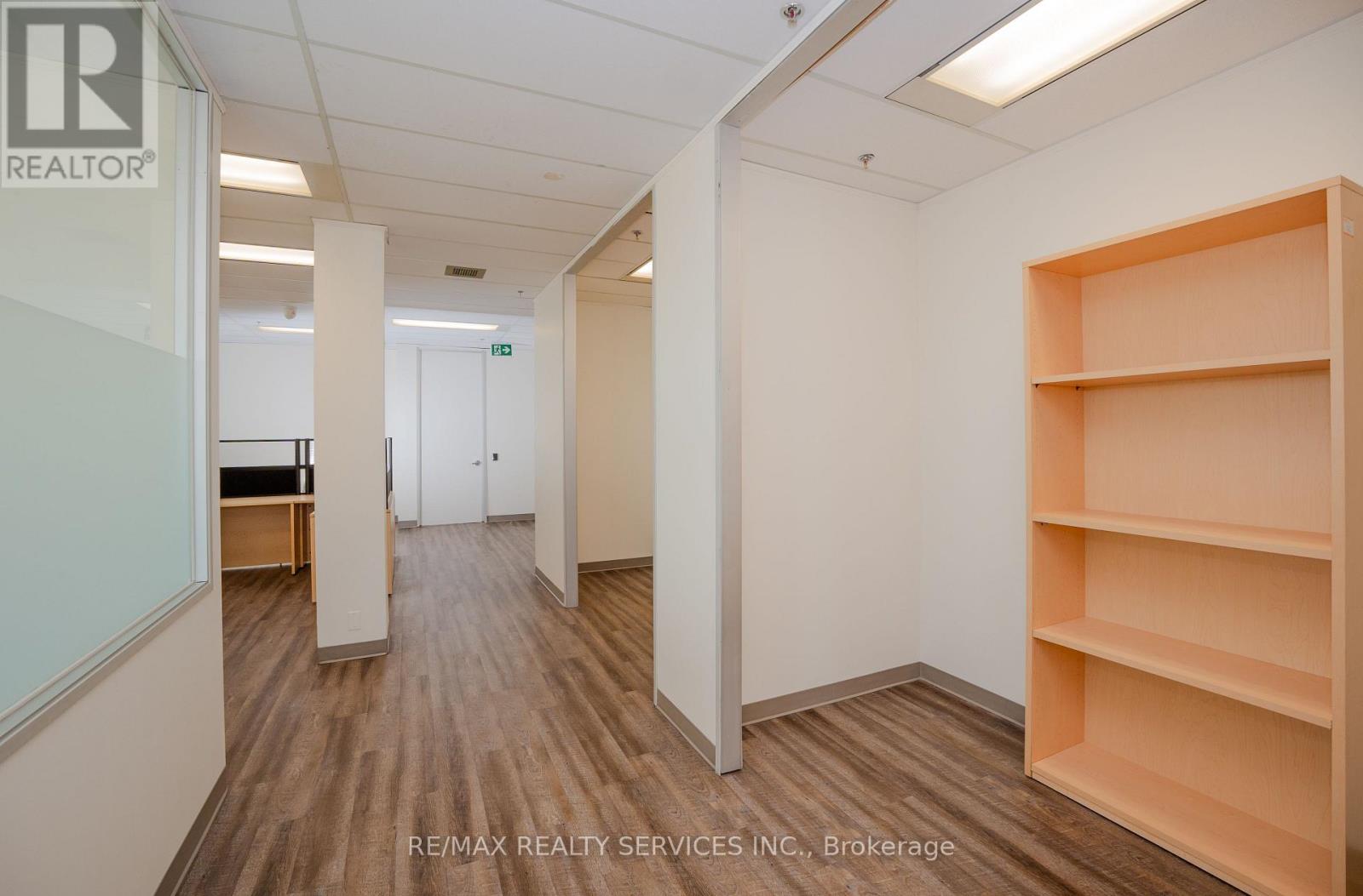 200 - B - 989 Derry Road, Mississauga, Ontario  L5T 2J8 - Photo 9 - W12996084