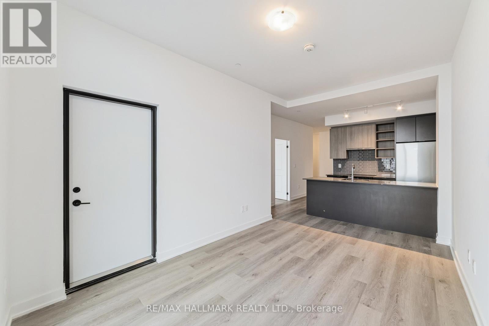 409 - 2075 Lakeshore Road N, Burlington, Ontario  L7R 1E2 - Photo 12 - W12996124