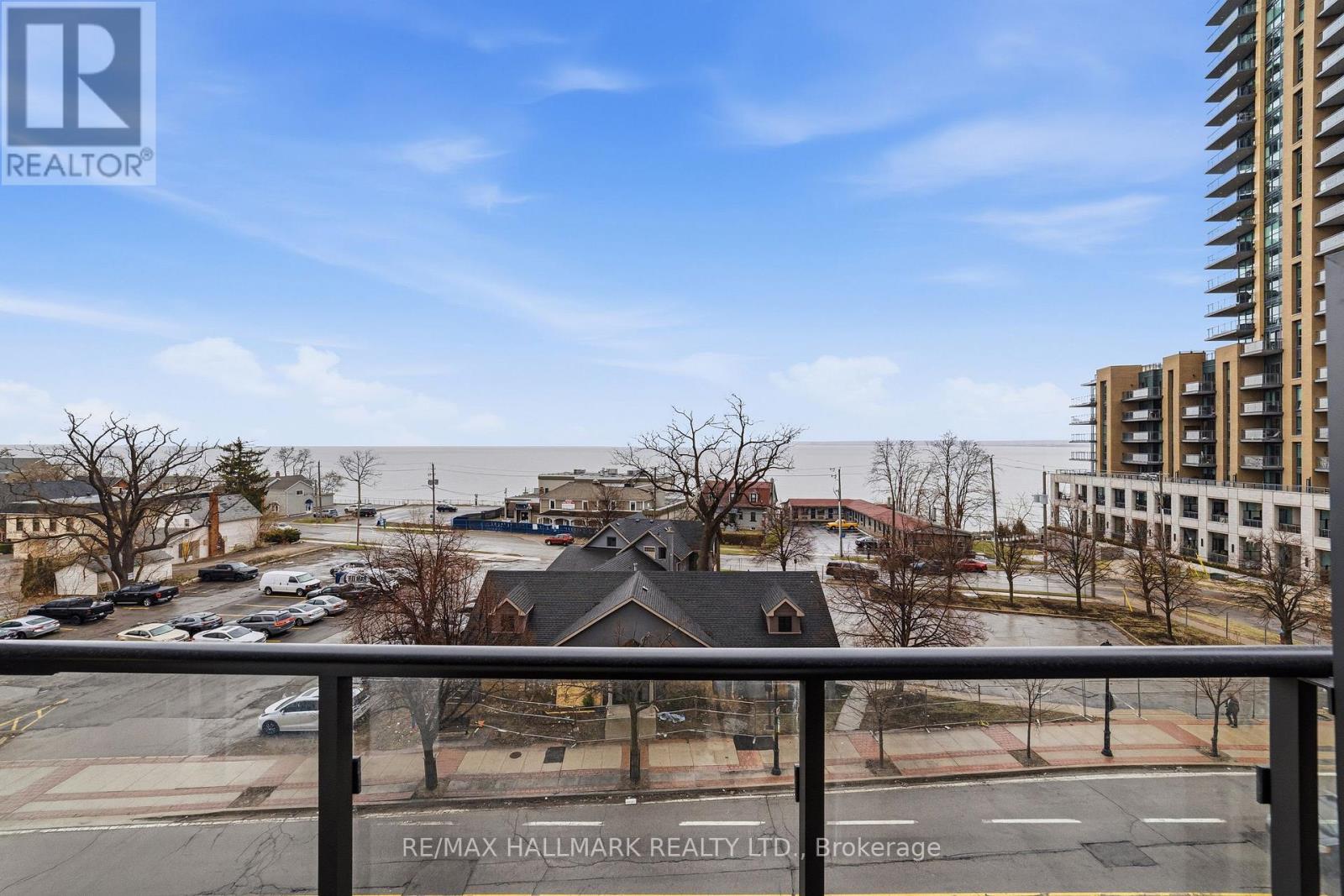 409 - 2075 Lakeshore Road N, Burlington, Ontario  L7R 1E2 - Photo 17 - W12996124