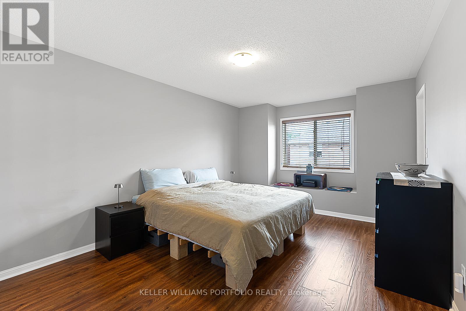 2412 Baintree Crescent, Oakville, Ontario  L6M 4X1 - Photo 28 - W12996144