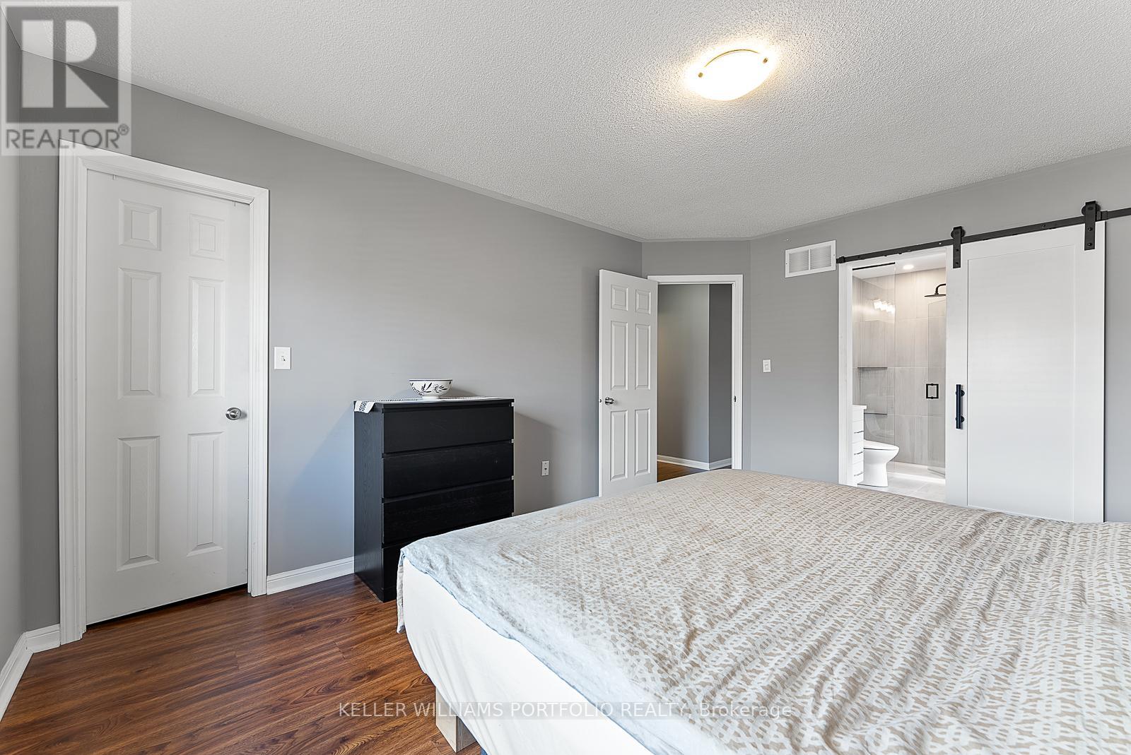 2412 Baintree Crescent, Oakville, Ontario  L6M 4X1 - Photo 31 - W12996144