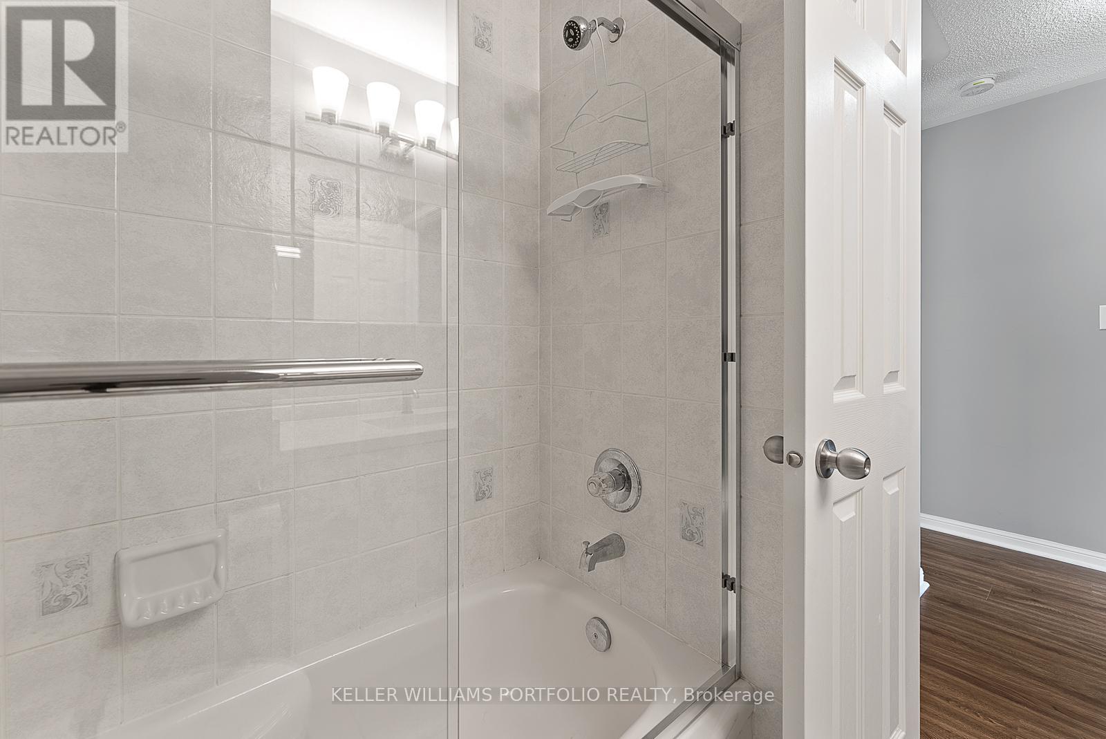 2412 Baintree Crescent, Oakville, Ontario  L6M 4X1 - Photo 36 - W12996144