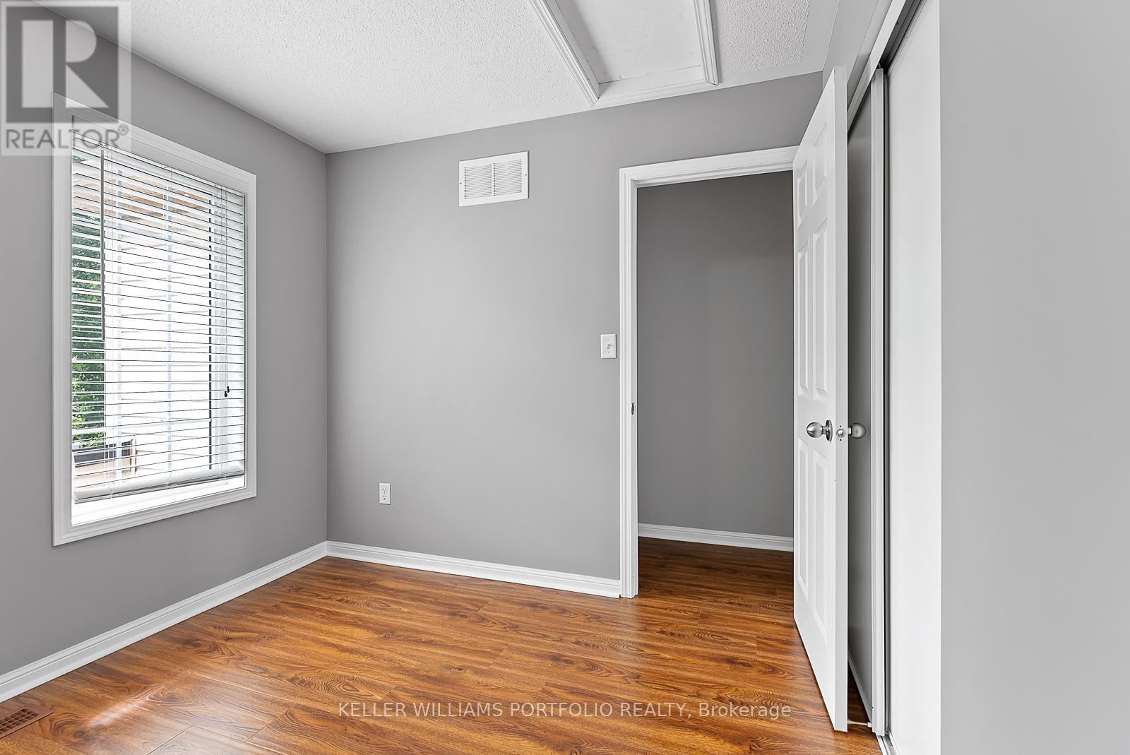 2412 Baintree Crescent, Oakville, Ontario  L6M 4X1 - Photo 39 - W12996144