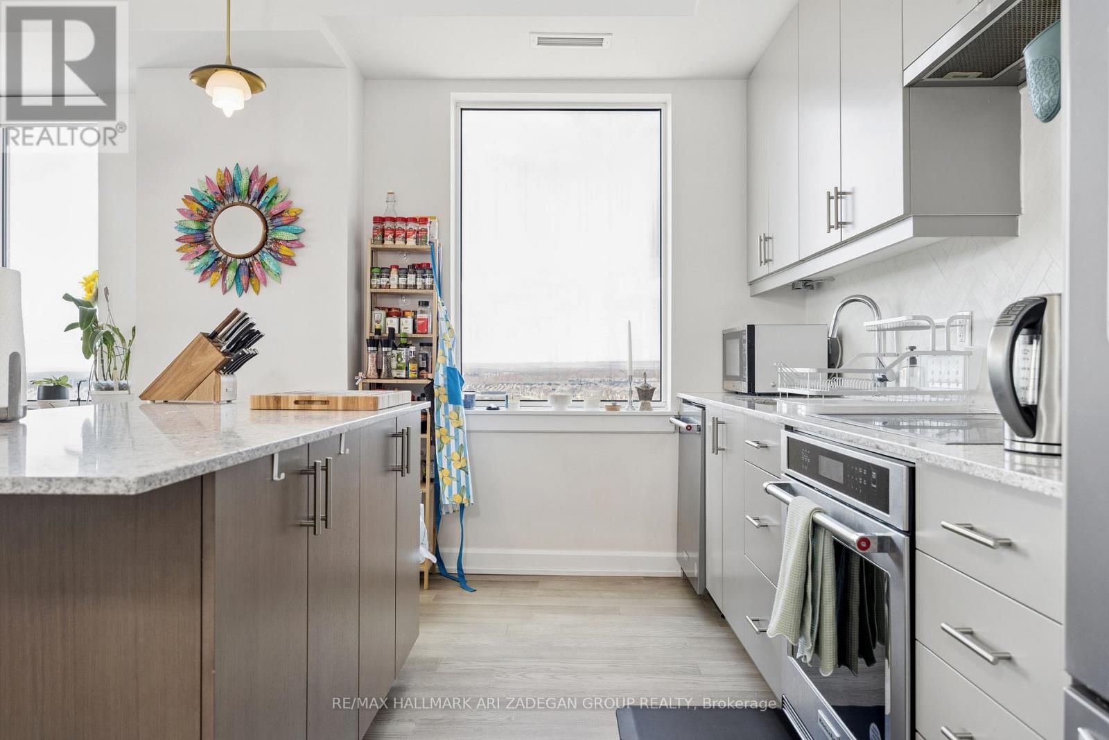 1302 - 3200 William Coltson Avenue, Oakville, Ontario  L6H 7W6 - Photo 18 - W12996170