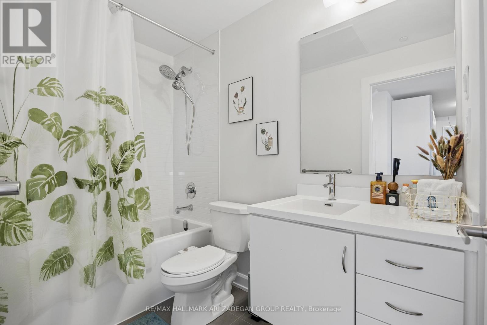 1302 - 3200 William Coltson Avenue, Oakville, Ontario  L6H 7W6 - Photo 23 - W12996170