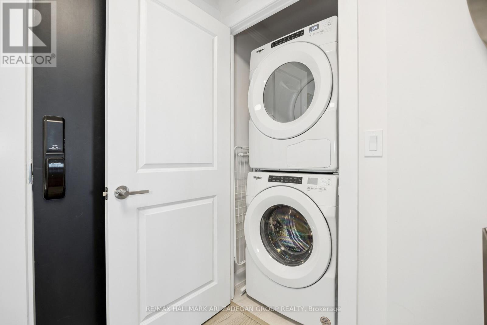 1302 - 3200 William Coltson Avenue, Oakville, Ontario  L6H 7W6 - Photo 24 - W12996170