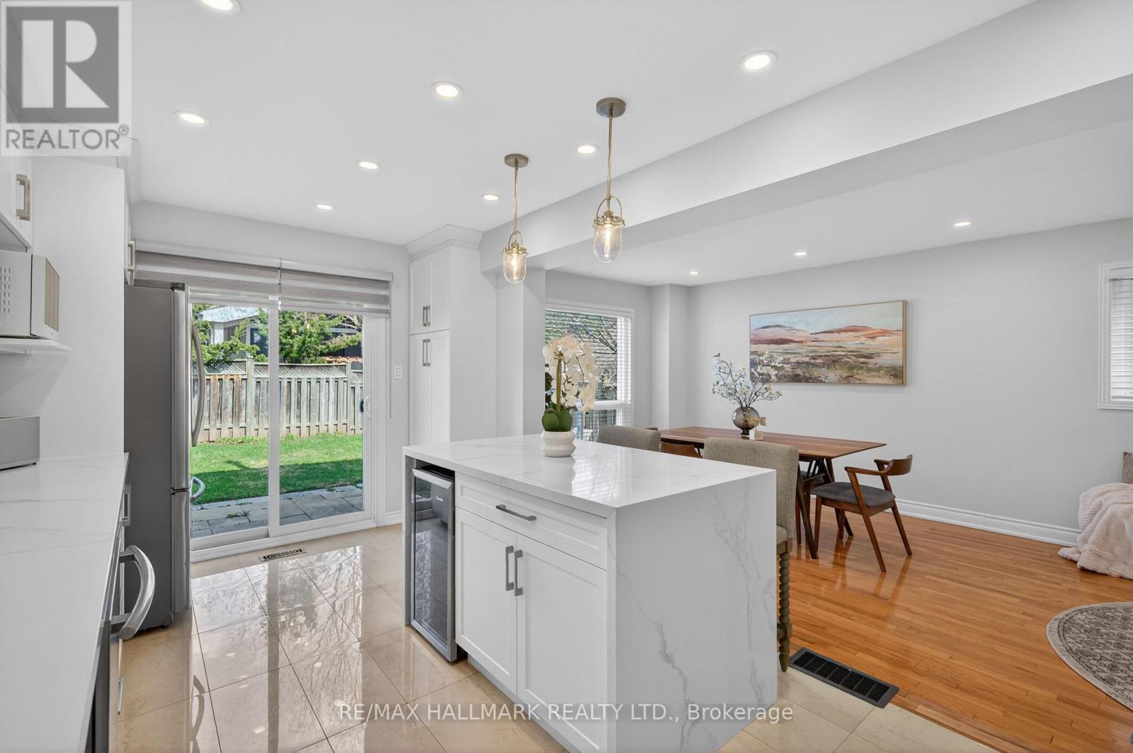 5733 Tayside Crescent, Mississauga, Ontario  L5M 5J4 - Photo 20 - W12996186