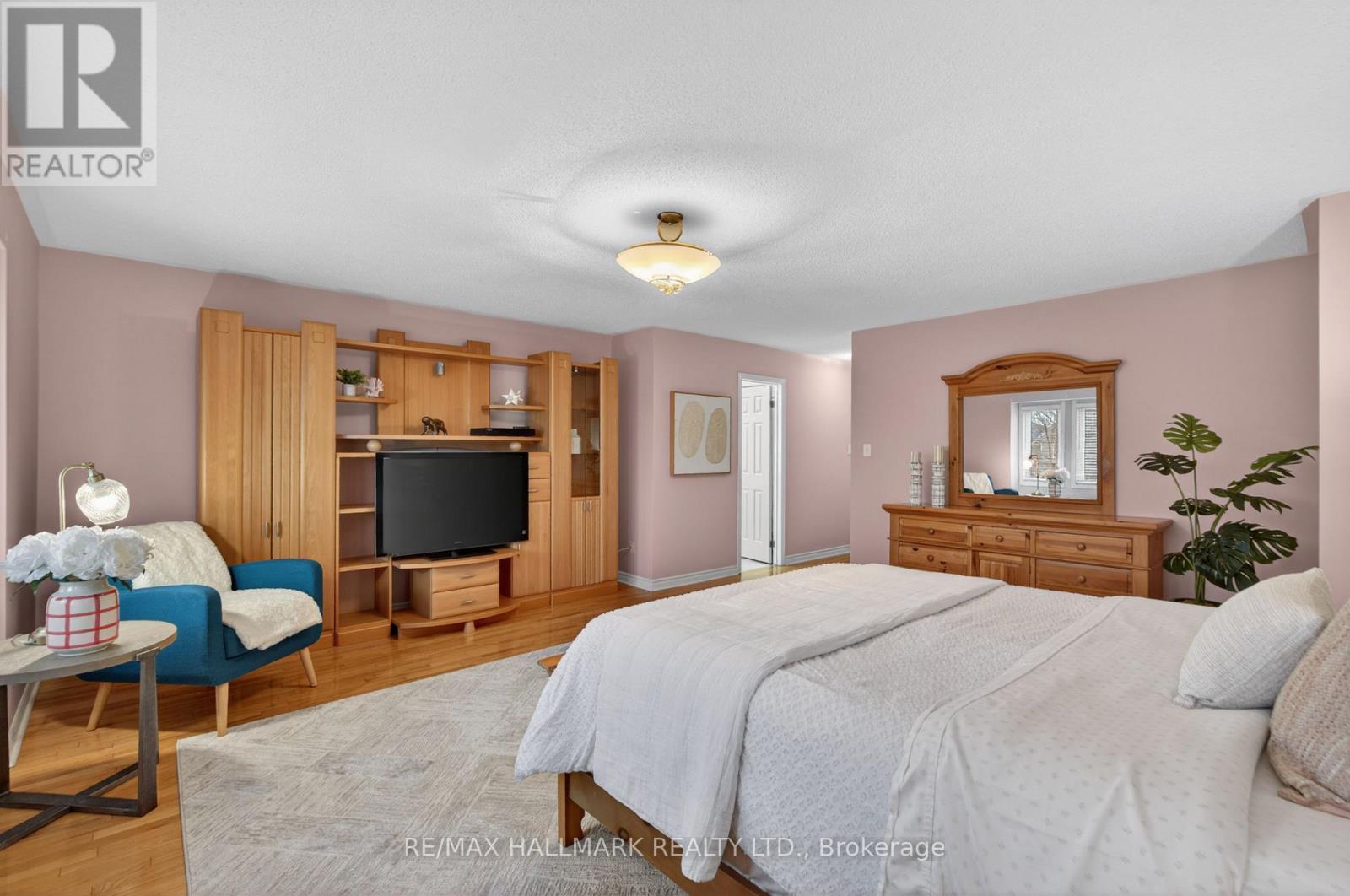 5733 Tayside Crescent, Mississauga, Ontario  L5M 5J4 - Photo 28 - W12996186