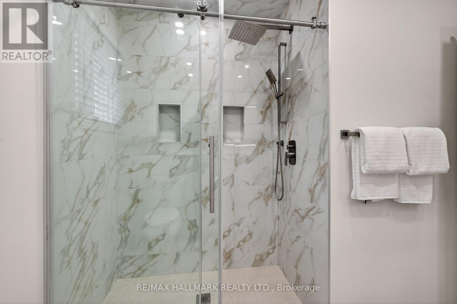 5733 Tayside Crescent, Mississauga, Ontario  L5M 5J4 - Photo 41 - W12996186