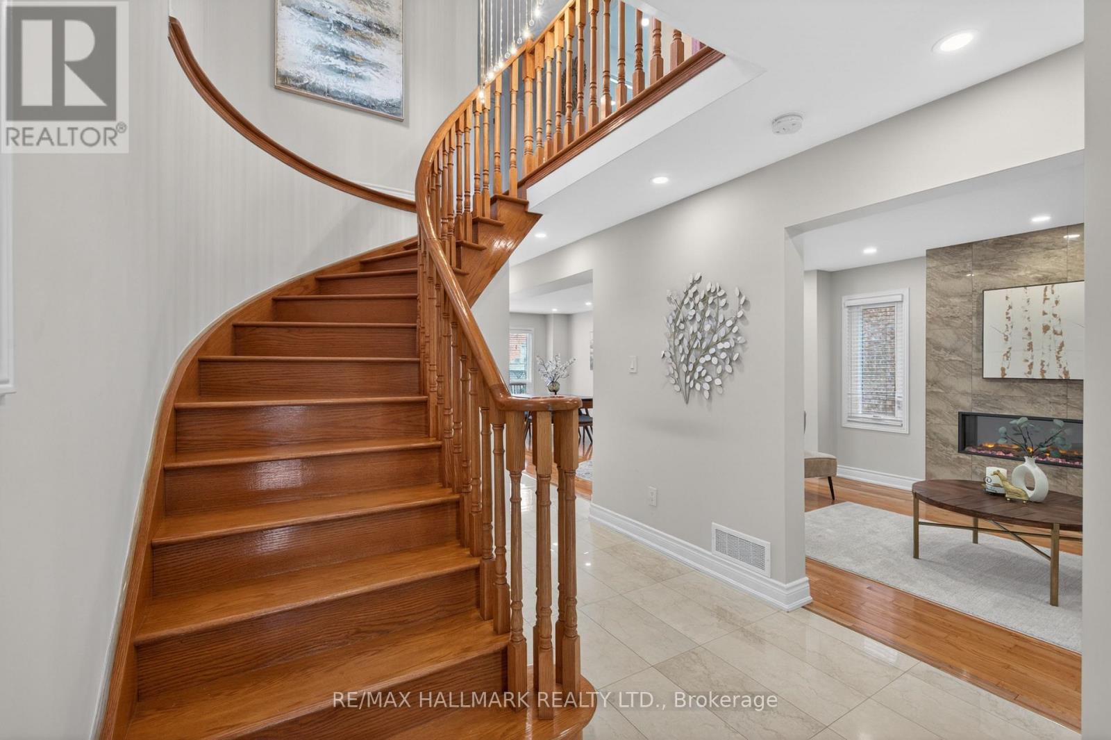 5733 Tayside Crescent, Mississauga, Ontario  L5M 5J4 - Photo 6 - W12996186