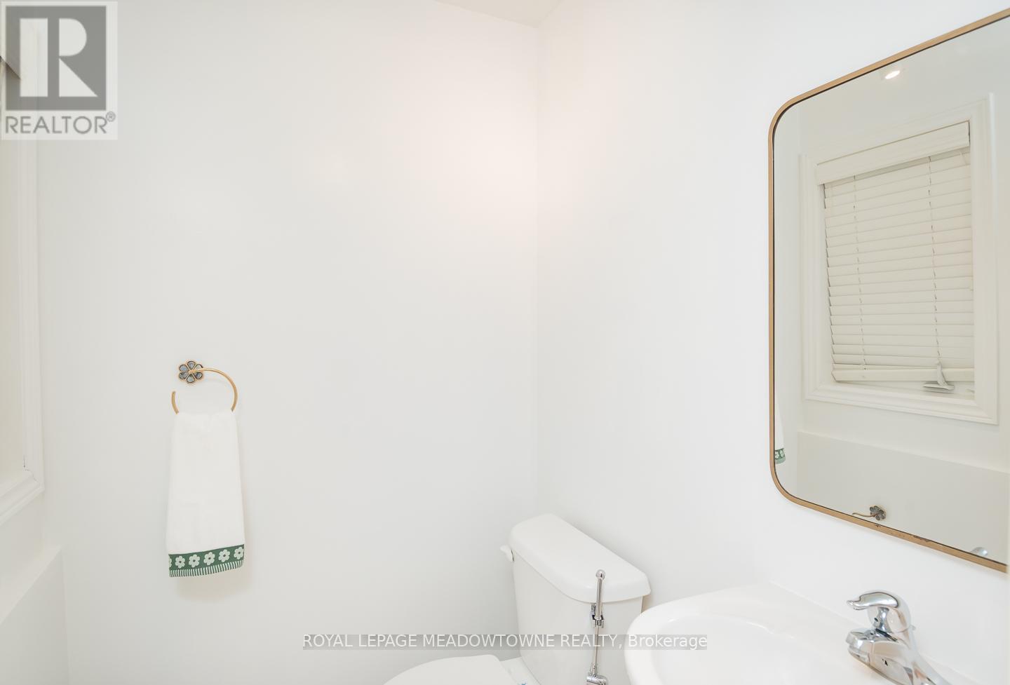 471 Ollerenshaw Point, Milton, Ontario  L9T 8P7 - Photo 5 - W12996210