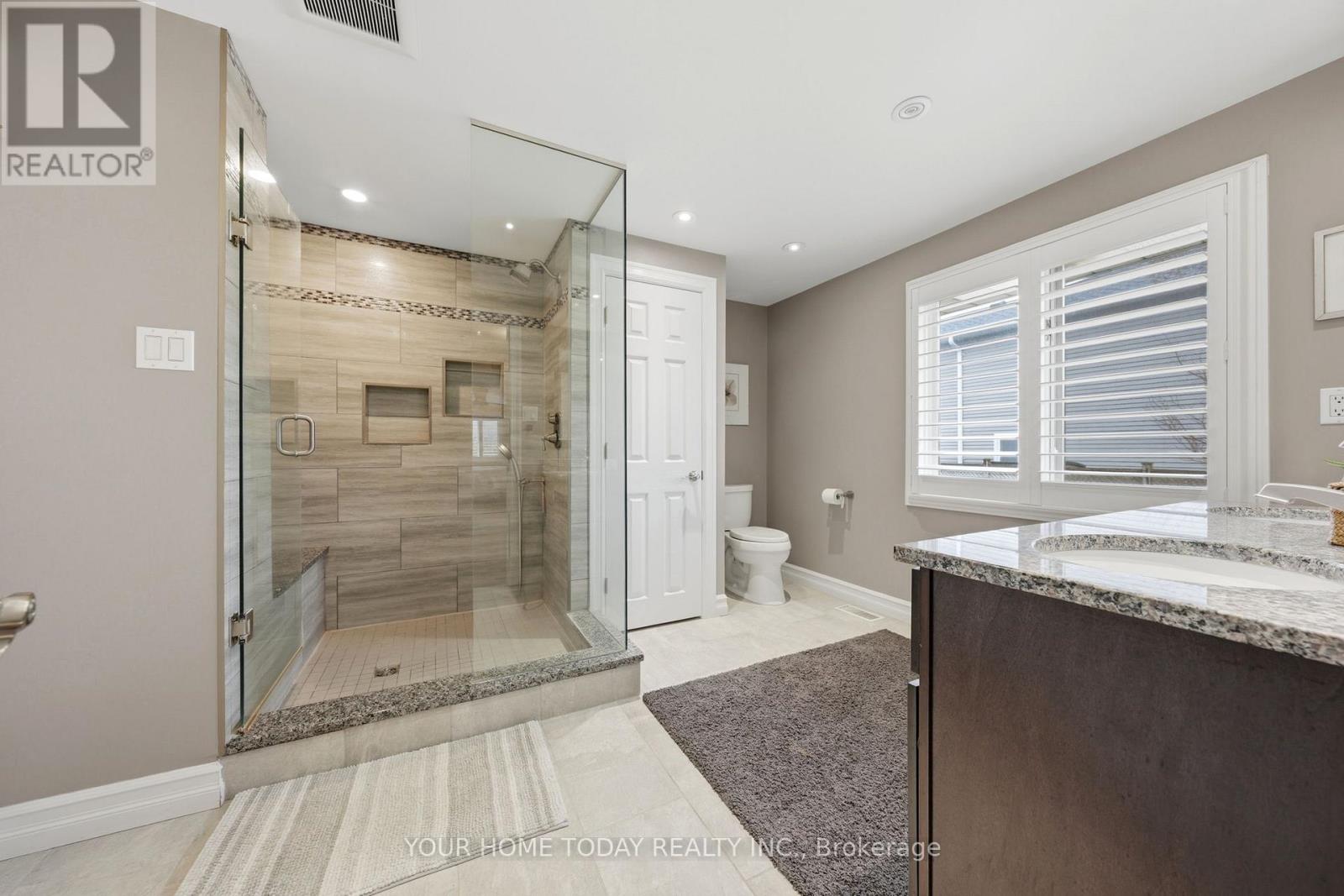 31 Chelvin Drive, Halton Hills, Ontario  L7G 4P8 - Photo 18 - W12996236