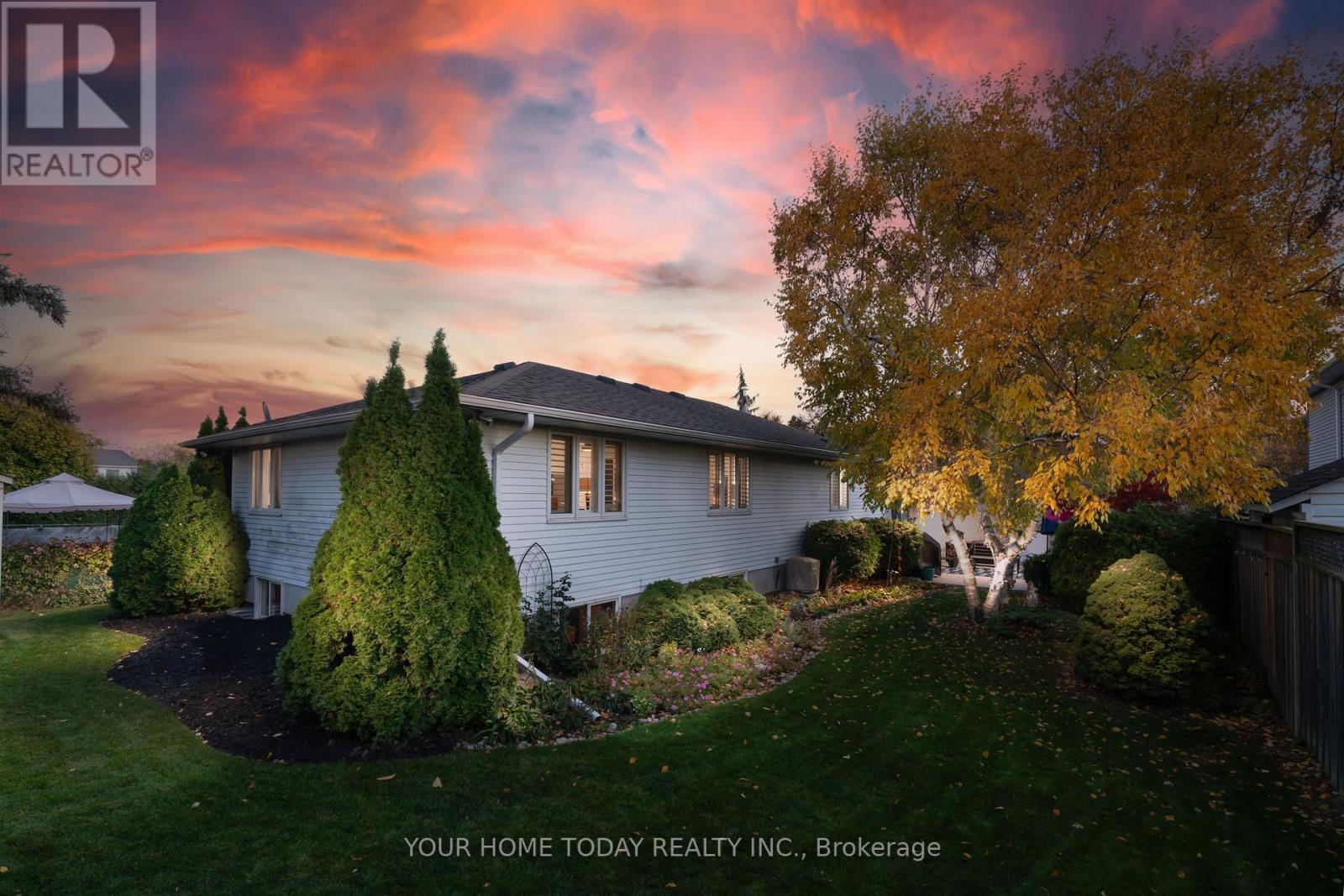 31 Chelvin Drive, Halton Hills, Ontario  L7G 4P8 - Photo 36 - W12996236