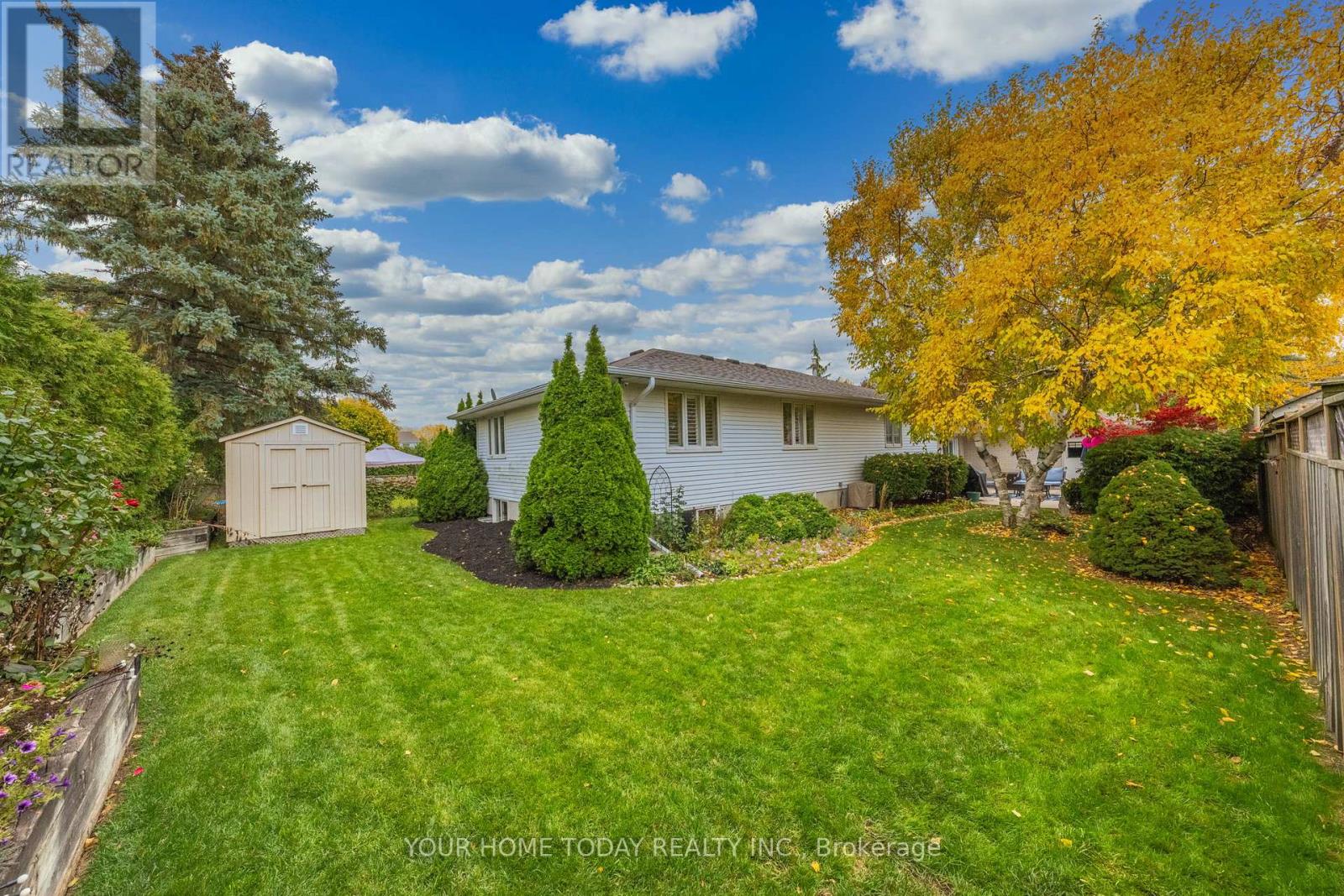 31 Chelvin Drive, Halton Hills, Ontario  L7G 4P8 - Photo 37 - W12996236