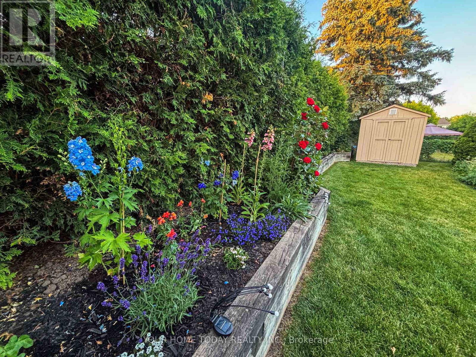 31 Chelvin Drive, Halton Hills, Ontario  L7G 4P8 - Photo 46 - W12996236