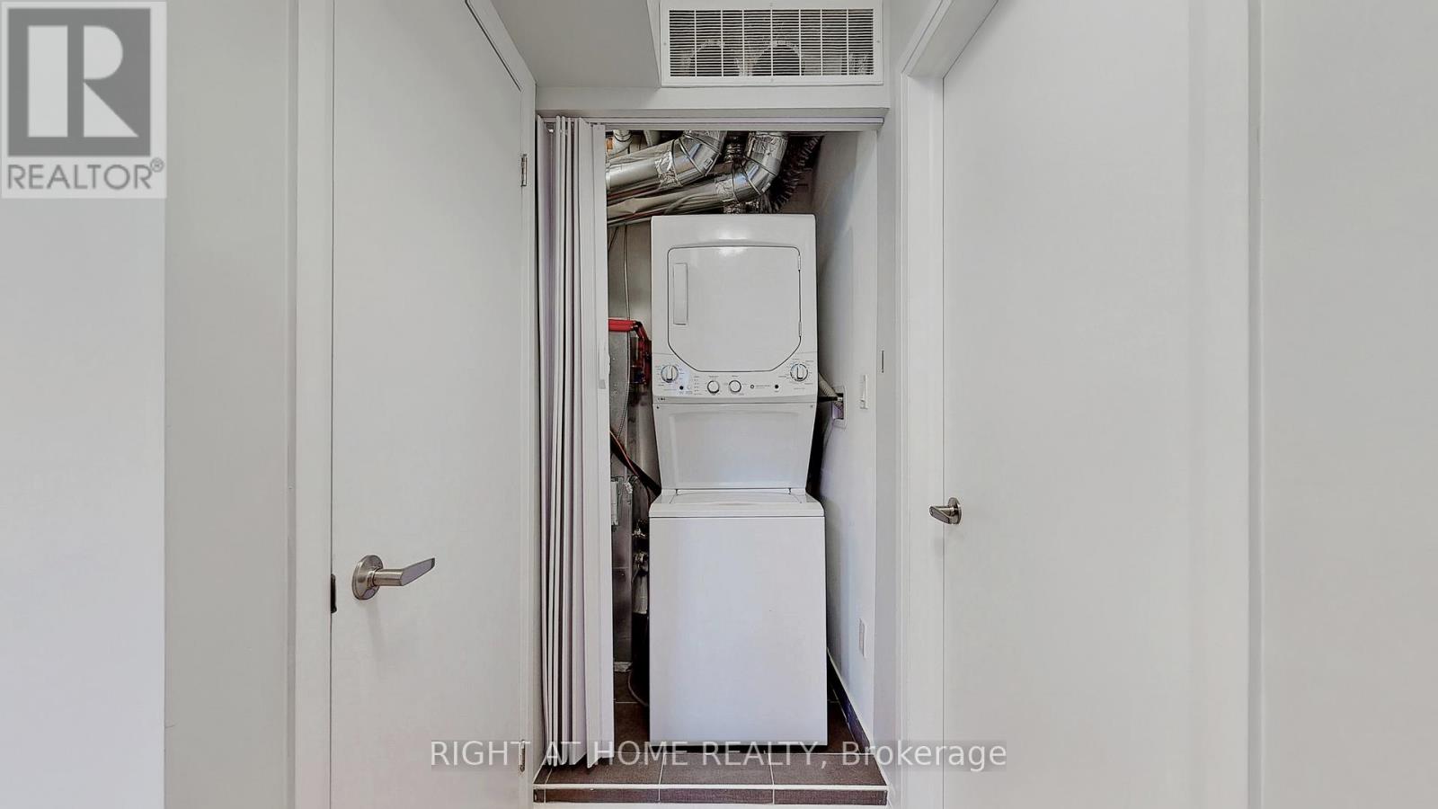 112 - 1165 Journeyman Lane W, Mississauga, Ontario  L5J 0B6 - Photo 13 - W12996242