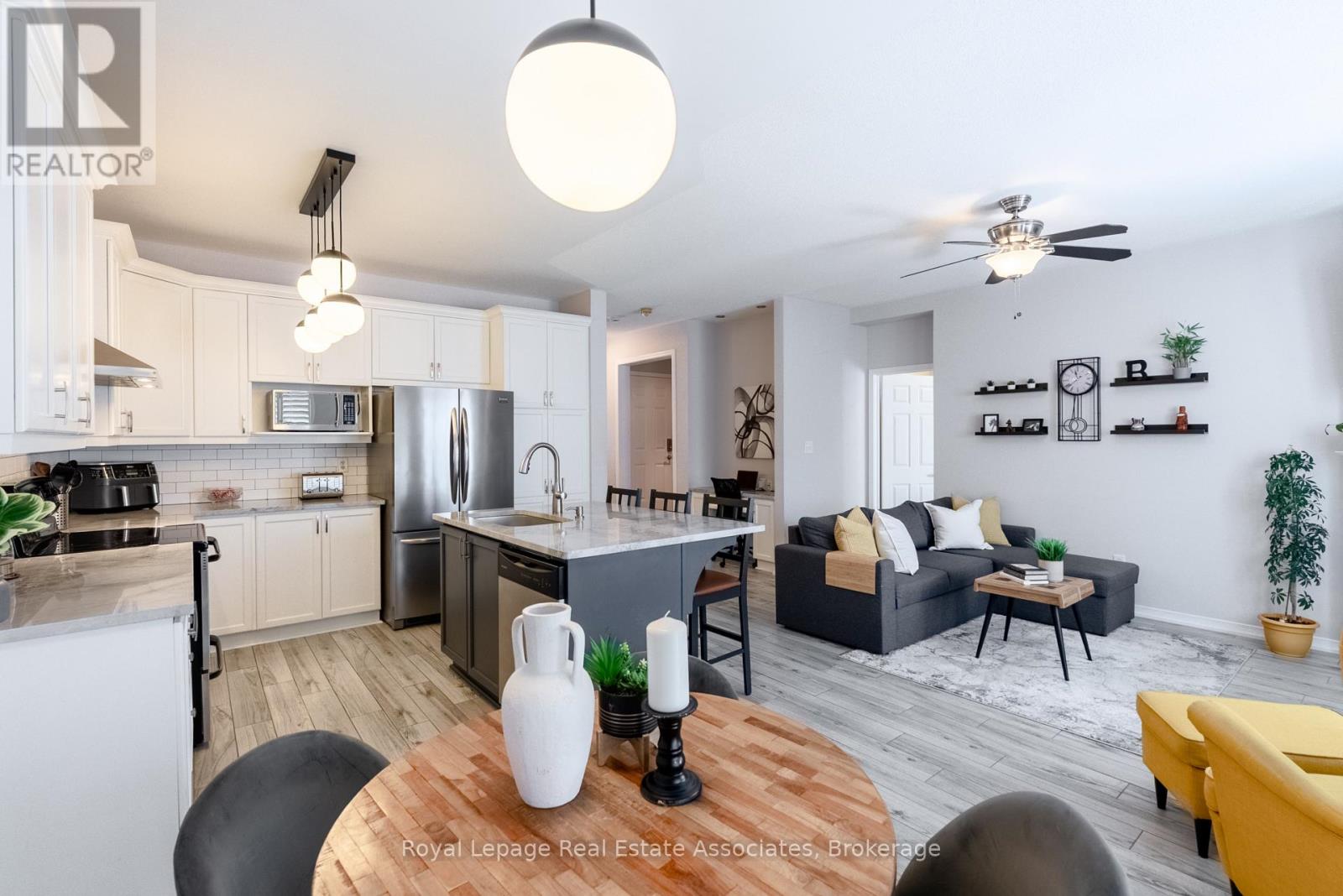 4680 Mcleod Road, Burlington, Ontario  L7M 0K6 - Photo 10 - W12996252