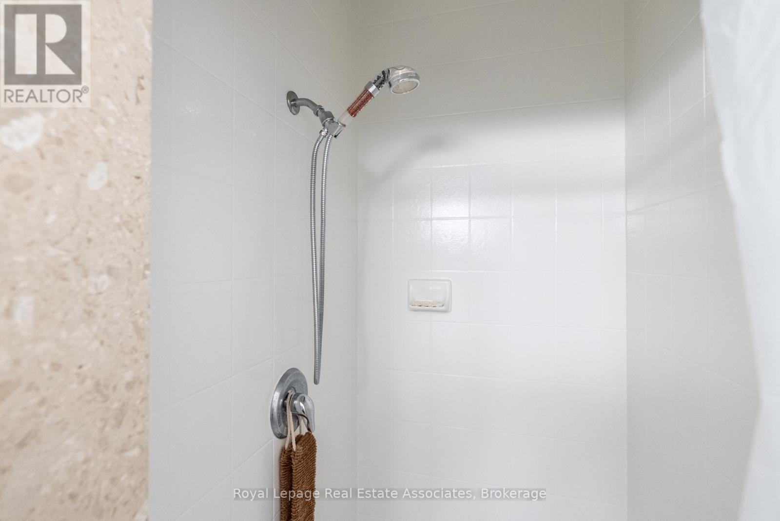 4680 Mcleod Road, Burlington, Ontario  L7M 0K6 - Photo 25 - W12996252