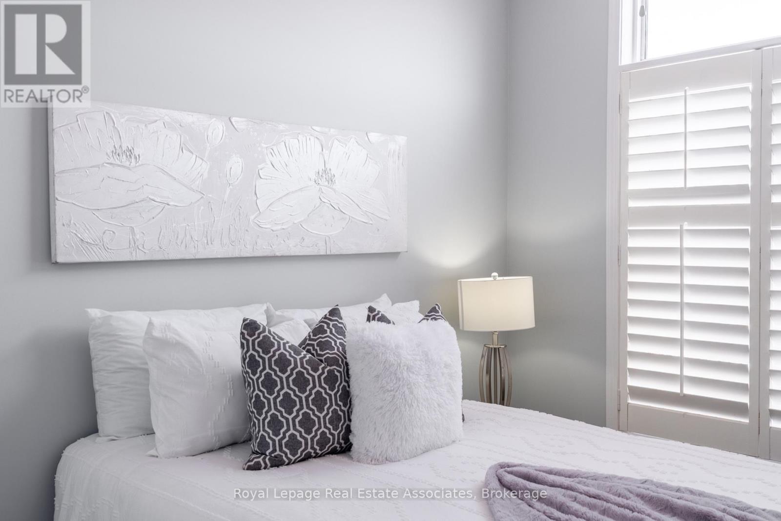 4680 Mcleod Road, Burlington, Ontario  L7M 0K6 - Photo 28 - W12996252